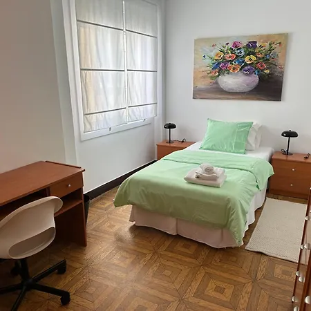 Nebrija Izquierda * A Coruña